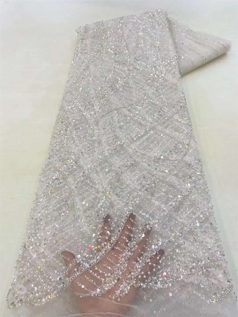Afrykańskie cekiny koraliki ko – Embroidery Underlay recenzja i cena