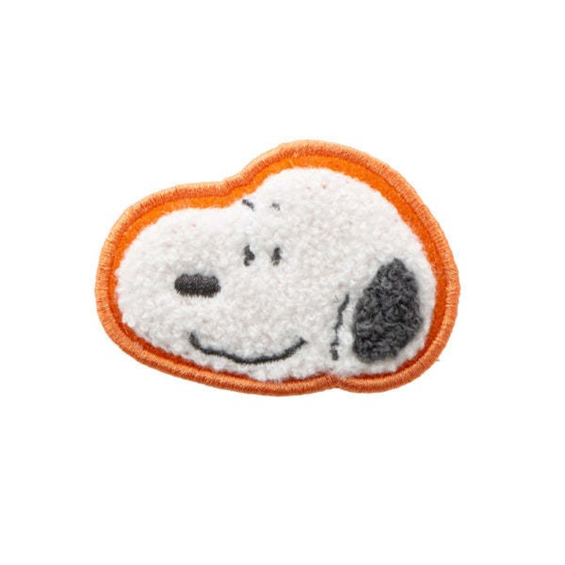 Urocza naszywka z haftem Snoop – Embroidery Stitches recenzja i cena